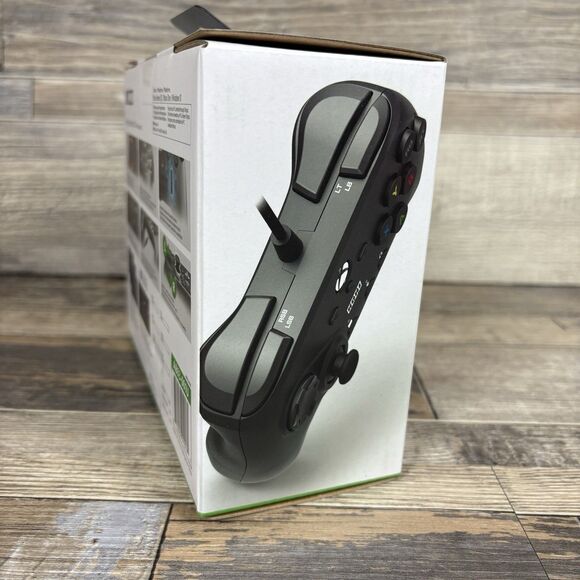 Hori Fighting Commander OCTA Controller for Xbox Series X/S - Black - Picture 4 of 5